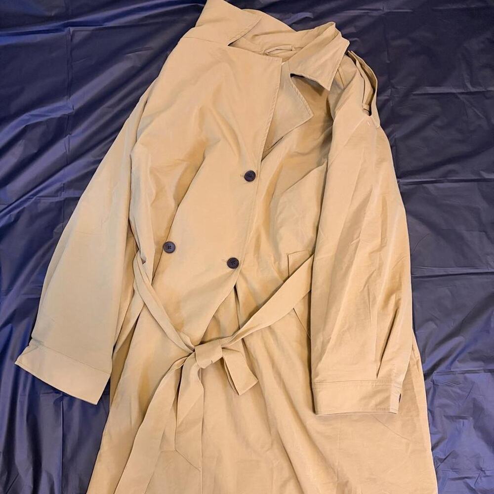 Tan Trench Coat w/ Tie Waist, size 3X
